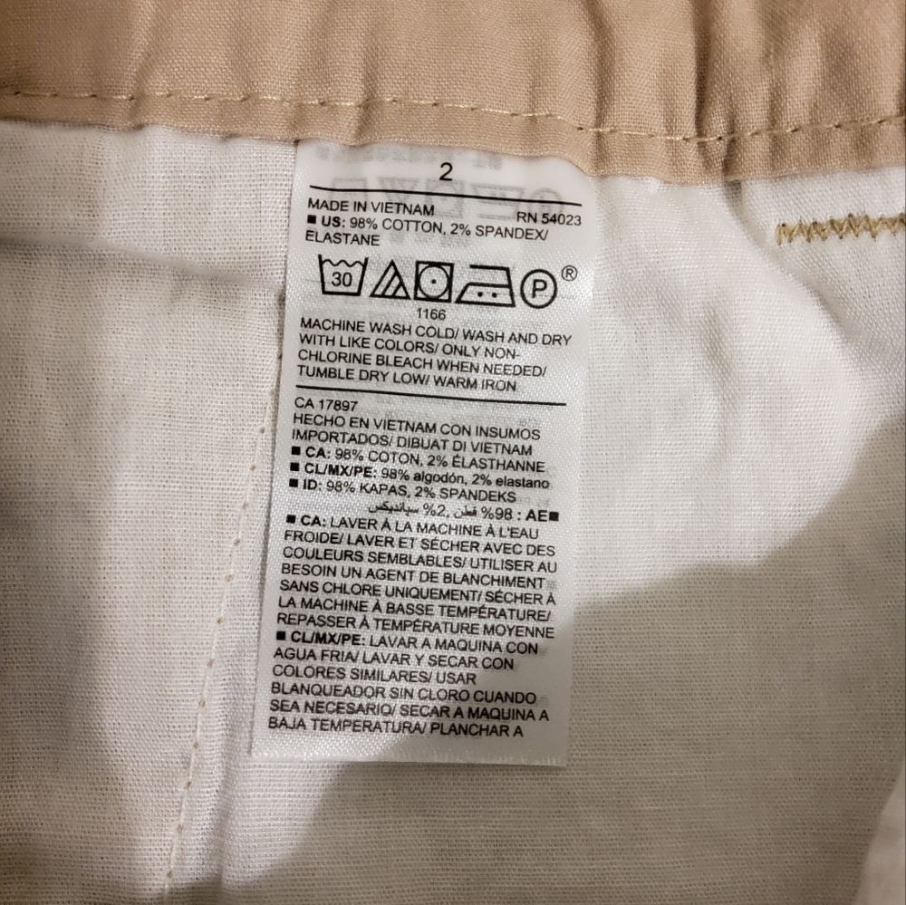 NWT!  OLD NAVY EVERYDAY SHORT KHAKI SIZE 2 - Picture 7 of 8